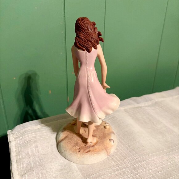 Lenox SEASIDE STROLL by Sandra Kuck 7.5" Figurine Mother & Daughter - Picture 4 of 6